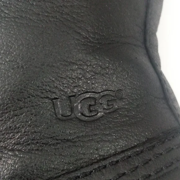 UGG leather waterproof boots - size 7 US - Picture 5 of 12